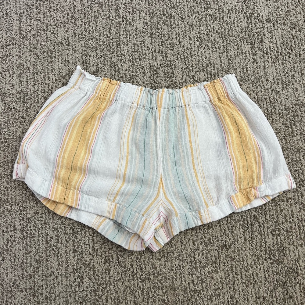 O’Neil Stripped Girls Beach Shorts
Size- Medium